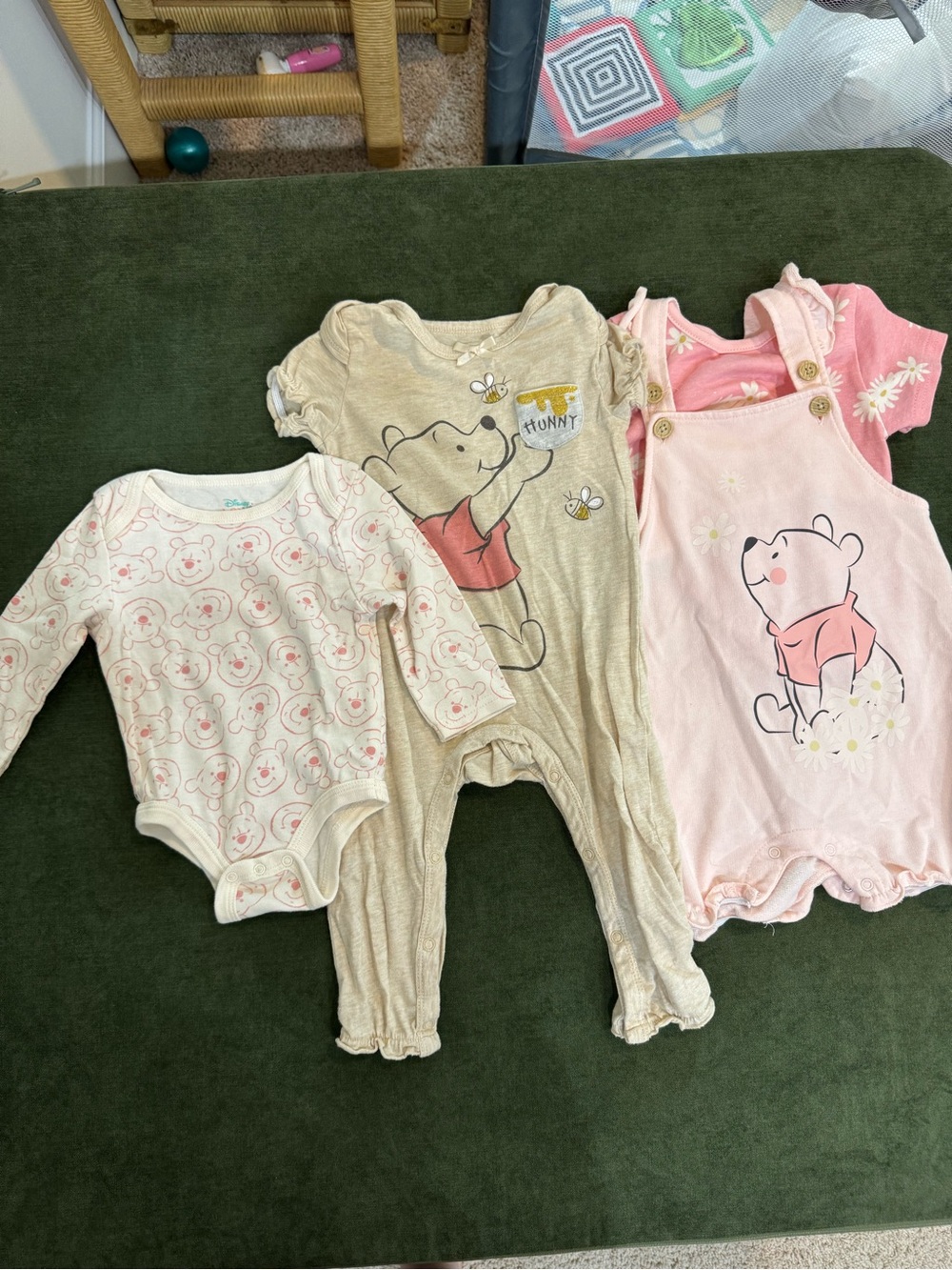 Disney Baby Winnie The Pooh Girl’s clothing Set